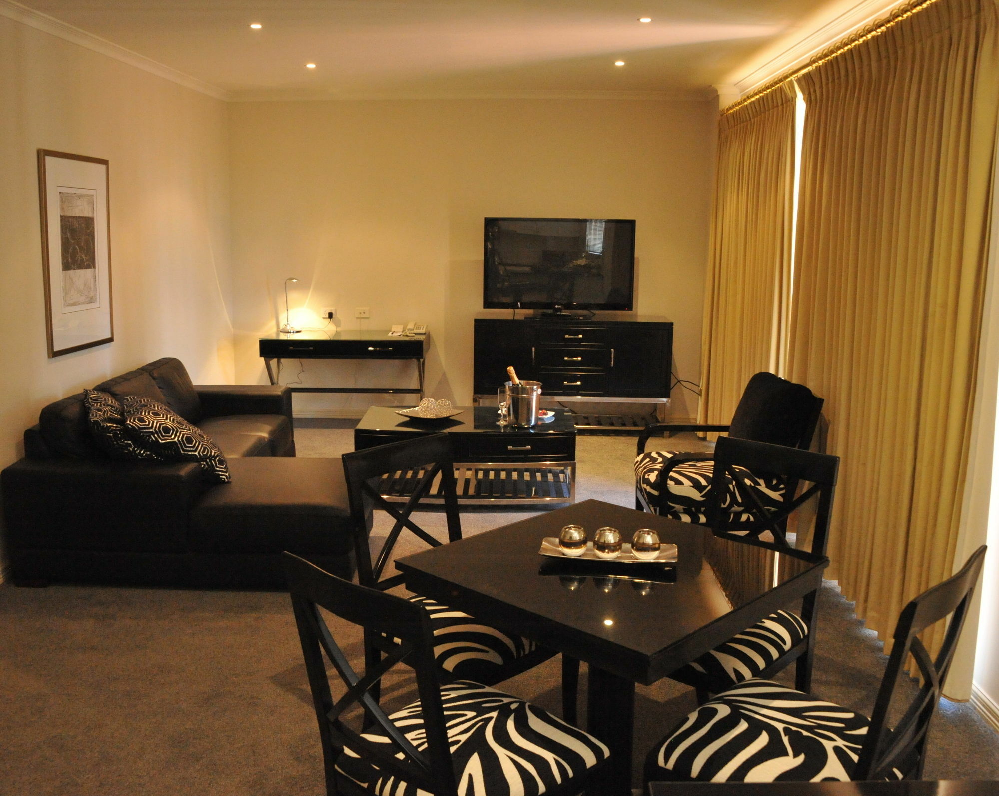 שפרטון The Carrington Hotel מראה חיצוני תמונה